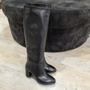 STIVALE MEZZO TACCO IN PELLE